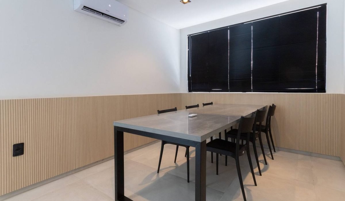 ca7ebc24-d474-41c4-b2af-4e4825bda85e